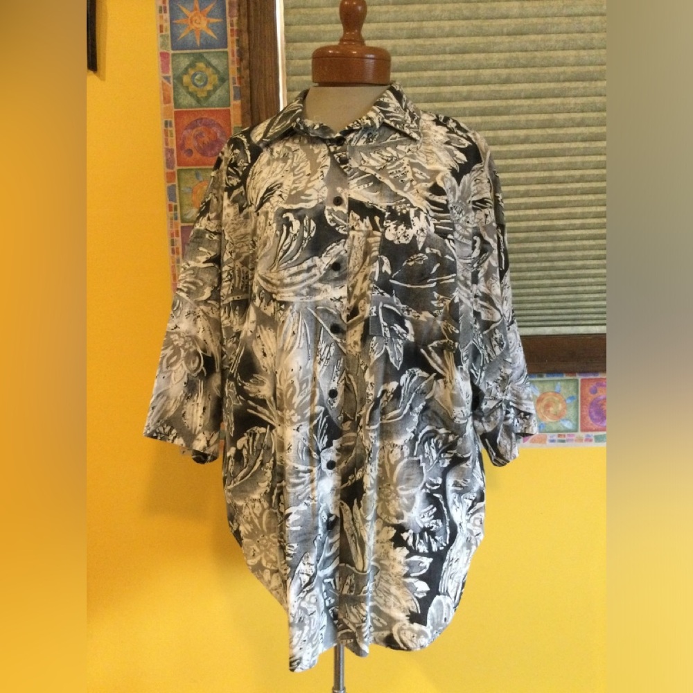 Venezia - Original Sportswear - Gray Floral Print - Button-Up Top (size: 18/20)